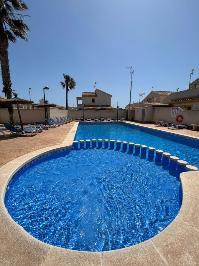 Bonito Adosado Con Piscina A 200 M De La Playa Apartment El Mojon  Exterior photo